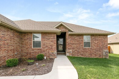 868 E Striper Dr, Nixa, MO 65714 - photo 2