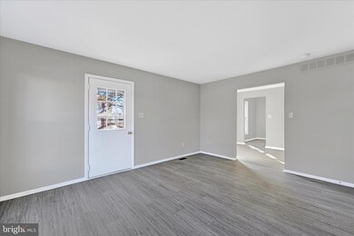 3433 Saluda Rd, Nottingham, MD 21236 - photo 5