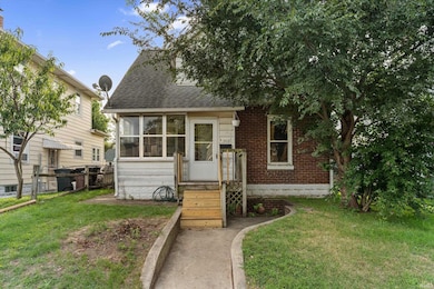 1631 S Scott St, South Bend, IN 46613 - photo 2