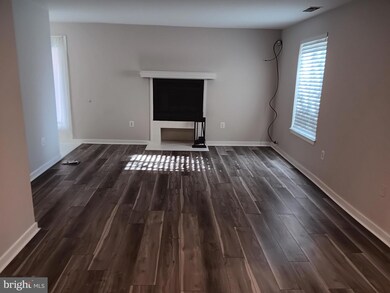 128 W Barre St, Baltimore, MD 21201 - photo 5