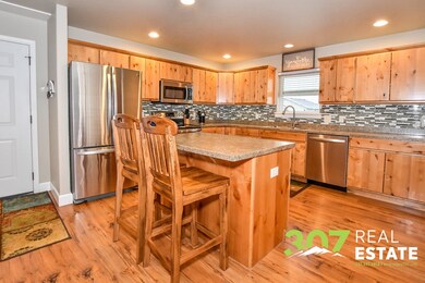 3019 Twin Creek Trail Ave, Cody, WY 82414 - photo 4