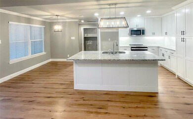 405 Hill Ct, Hurst, TX 76053 - photo 5