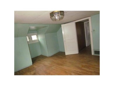 907 Princeton Ave, Lansing, MI 48915 - photo 5