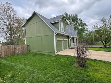 21790 S Race St, Spring Hill, KS 66083 - photo 4