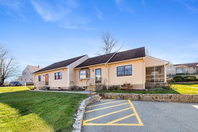 10 Rockhaven Dr unit 10, Glastonbury, CT 06033 - photo 5