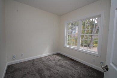 32 Bancroft Rd, Londonderry, NH 03053 - photo 7