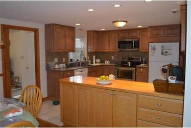 12 Lois Dr, Walpole, MA 02081 - photo 6