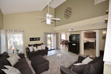 761 E Rosemonte Dr, Phoenix, AZ 85024 - photo 3