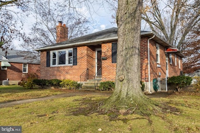 111 E Oak Ln, Glenolden, PA 19036 - photo 5