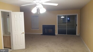 4133 Applegate Ct, Suitland, MD 20746 - photo 5