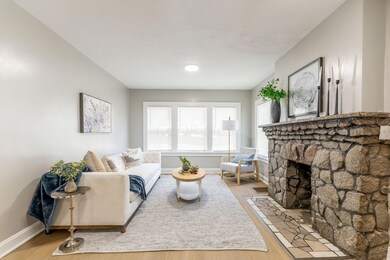 498 Whitethorne Ave (Living Room)-2