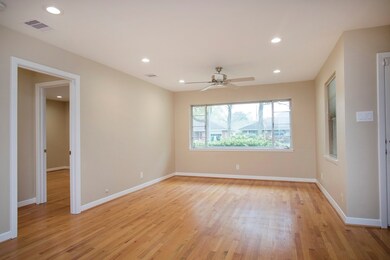 2102 Hewitt Dr, Houston, TX 77018 - photo 6