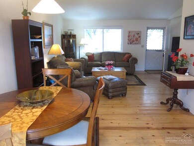 3477 SW Reindeer Ave, Redmond, OR 97756 - photo 4