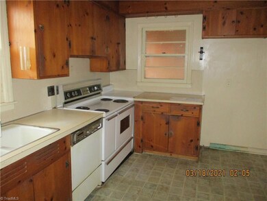 347 Oakgrove Rd, Asheboro, NC 27205 - photo 3