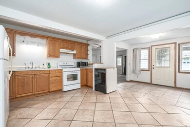 11451 E Shore Dr, Delton, MI 49046 - photo 5