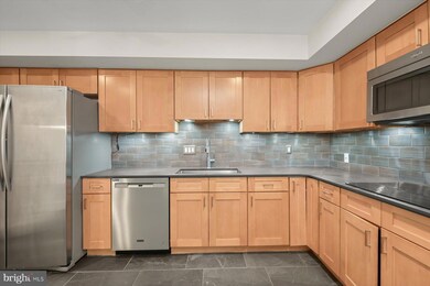 4982 Sentinel Dr unit 104, Bethesda, MD 20816 - photo 7