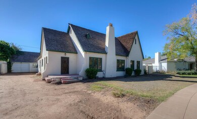 001_Front View