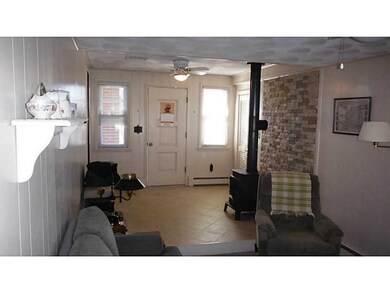 117 Simmonsville Ave, Johnston, RI 02919 - photo 4