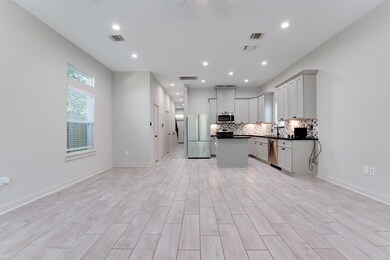 8331 Sunnyhill St, Houston, TX 77088 - photo 7