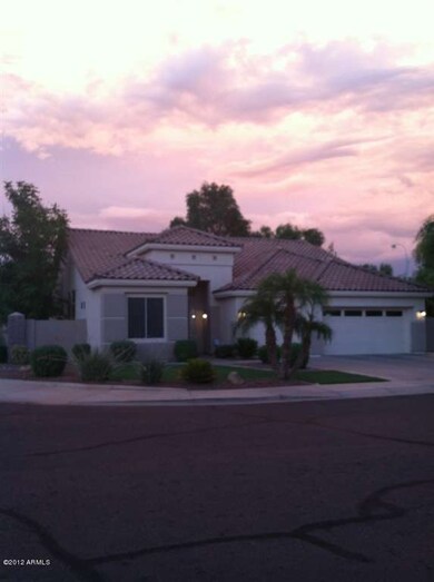 Great Curb Appeal!