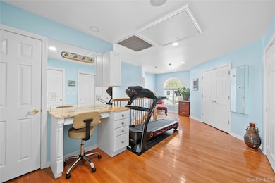 407 17th St, West Babylon, NY 11704 - photo 5