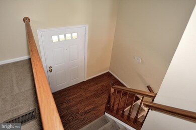 10505 Trinidad Ct, Manassas, VA 20109 - photo 2