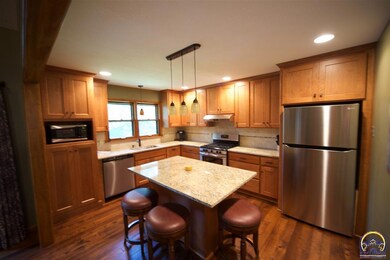 2610 SW Randolph Ct, Topeka, KS 66611 - photo 5