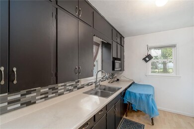 4116 5th Ave, Des Moines, IA 50313 - photo 3