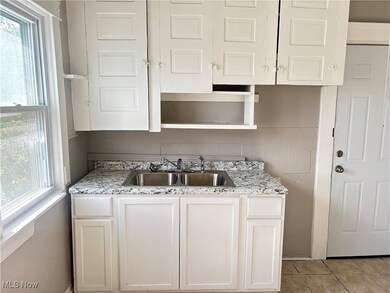 1278 E 115th St unit 2, Cleveland, OH 44108 - photo 5