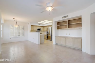 20-web-or-mls-W Heritage Dr-020