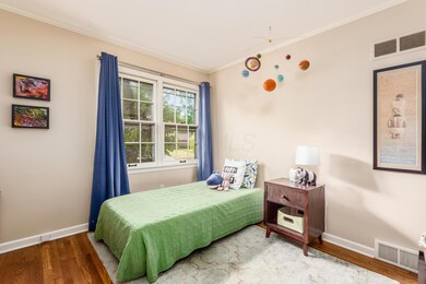 Y-2897 Pickwick Dr. Columbus, OH015