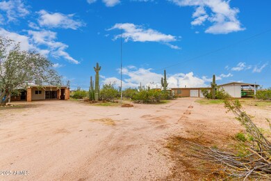 1126 N Goldfield Rd, Apache Junction, AZ 85119 - photo 2