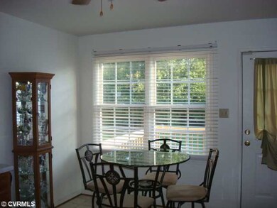 1806 New Lincoln Cir, Hopewell, VA 23860 - photo 4