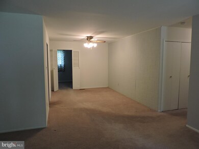 49 Enfield Ln, Willingboro, NJ 08046 - photo 5