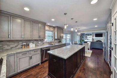 910 Appomattox Cir, Naperville, IL 60540 - photo 6