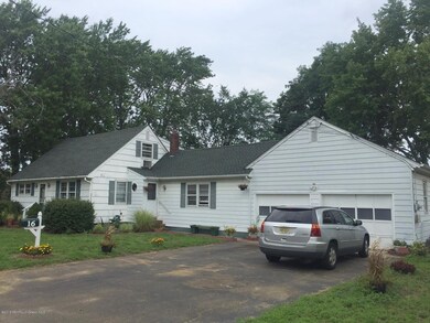Front w/ 2 Car Garage