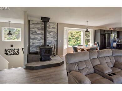 Living Room/Dining Room