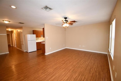 604 Derouen St, Lake Charles, LA 70607 - photo 2