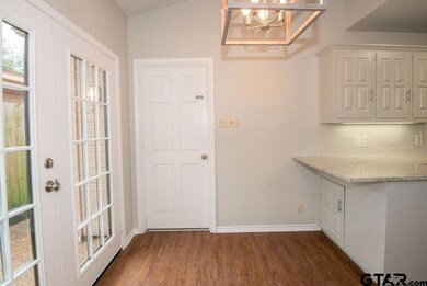 5807 5807 Hollytree, Tyler, TX 75703 - photo 6