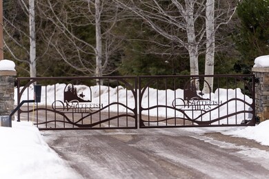 002_Gated Entry (3)