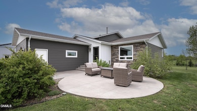front patio (59)