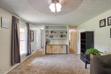 364 Ford Dr, Mount Washington, KY 40047 - photo 6