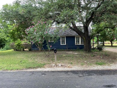 910 Log Cabin Rd, Ennis, TX 75119 - photo 7