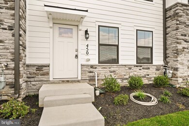 450 Herringbone Way, Frederick, MD 21701 - photo 4
