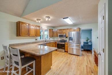 212 Old Castle Kitchen 2