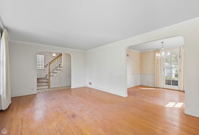 8301 Karlov Ave, Skokie, IL 60076 - photo 4