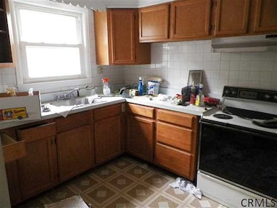 102 Dartmouth St, Albany, NY 12209 - photo 6