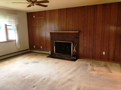 345 Wrentham Rd, Bellingham, MA 02019 - photo 4