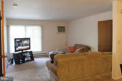 22 cranberry living room 3