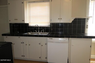 3023 Altura Ave, El Paso, TX 79930 - photo 7